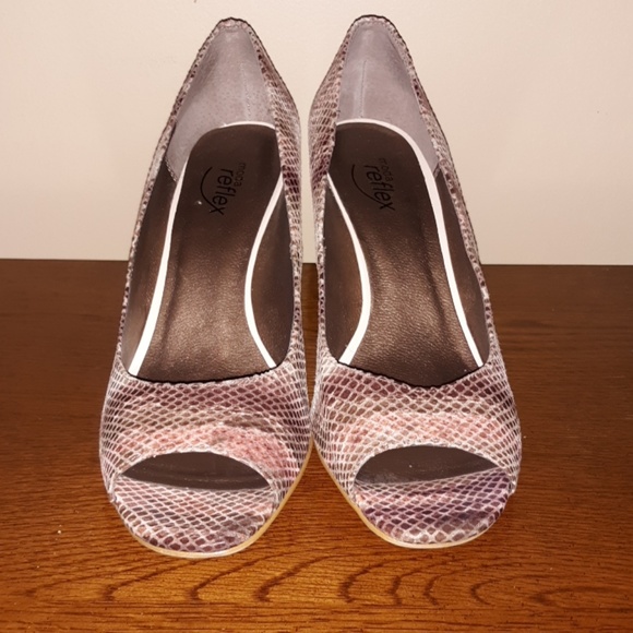 Moda Reflex Faux Snakeskin Peep Toe Heels - Picture 1 of 5
